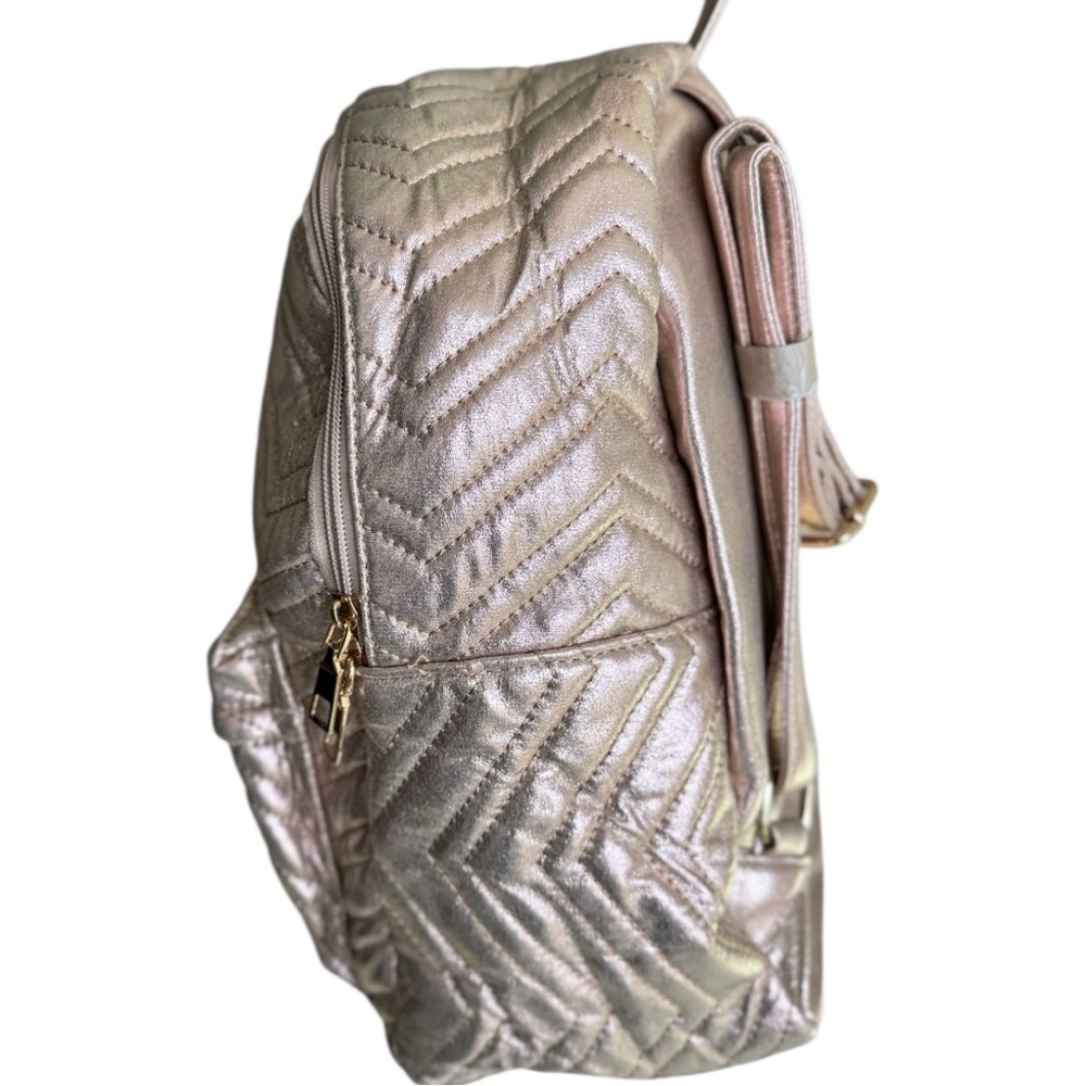 Metallic Rose Gold Chevron Pattern Backpack NWT - Picture 3 of 6